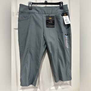 Lee Sculpting Women’s 14 Pull-On Vented Hem Skimmer Capris Tech Gray NWT